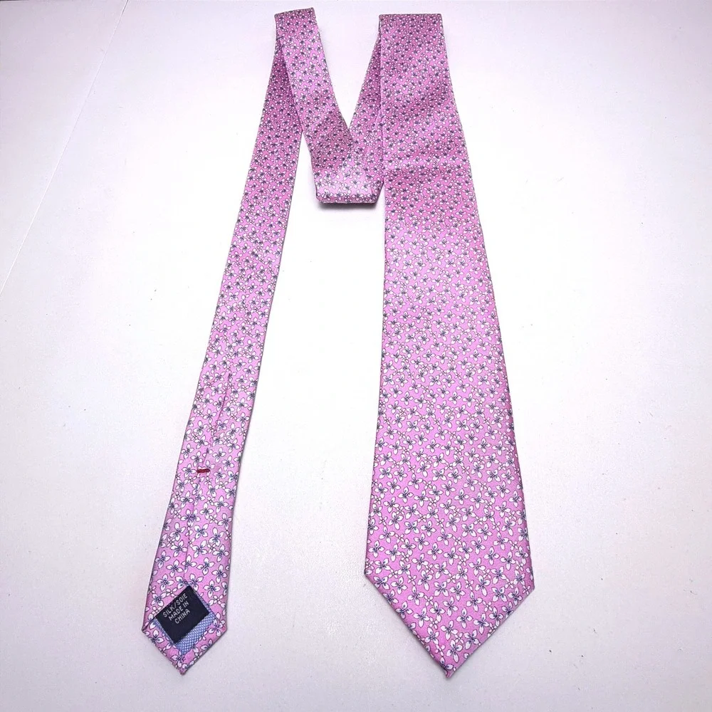 Tommy Hilfiger Mens 100% Silk Necktie Pink Floral Geometric Classic Tie